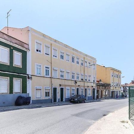 Vita Portucale ! Bright Campo Ourique W/ Terrace Lisboa Екстериор снимка